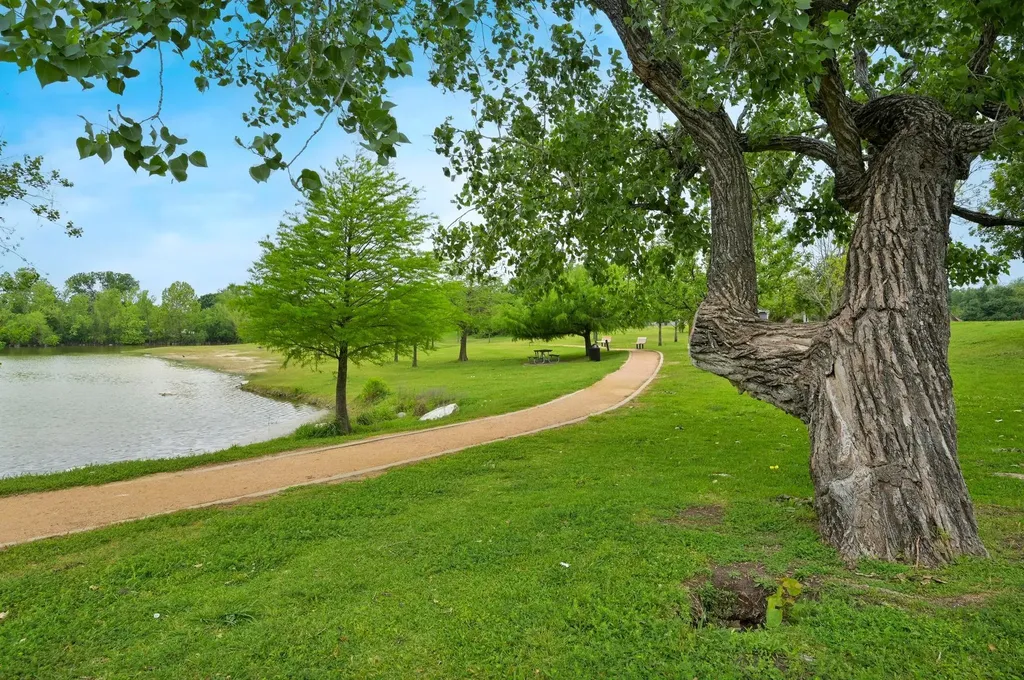 1700 E Messick Loop Round Rock TX 78681