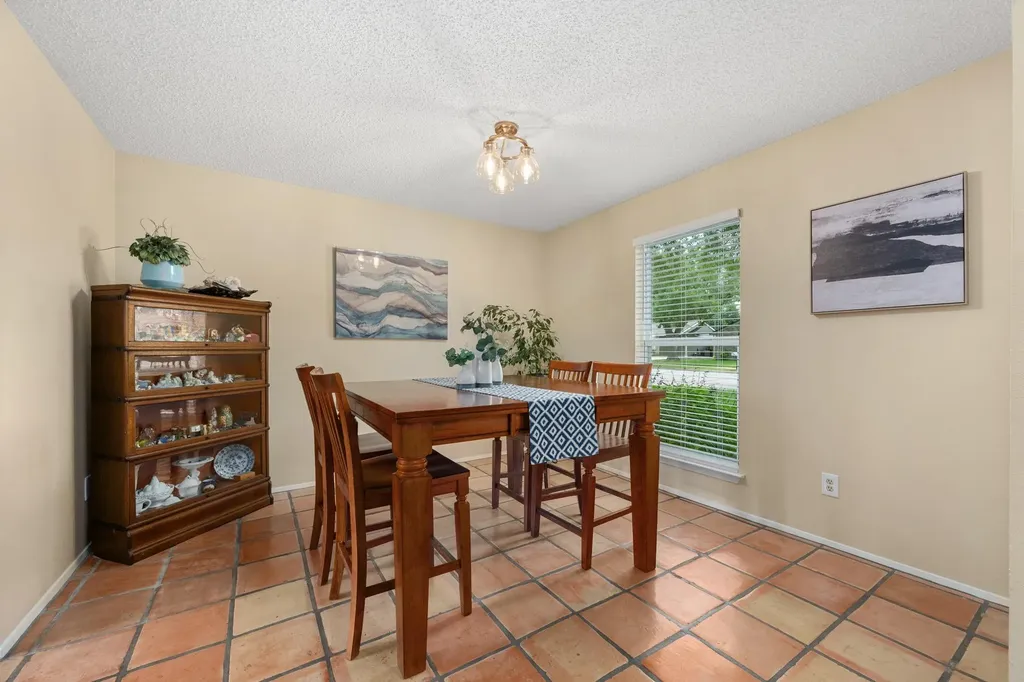 1700 E Messick Loop Round Rock TX 78681