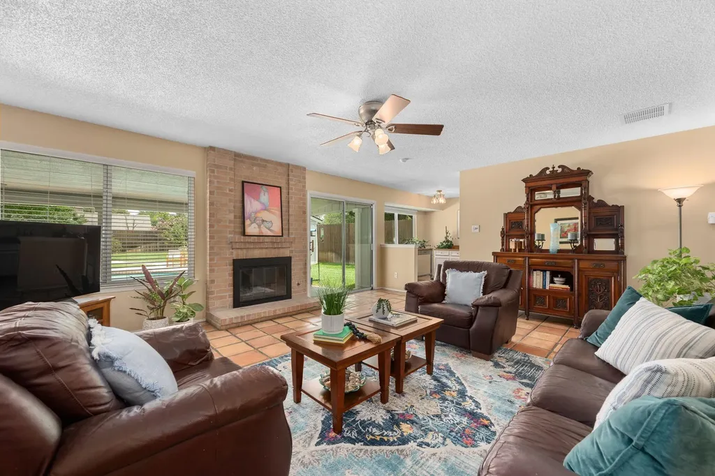 1700 E Messick Loop Round Rock TX 78681