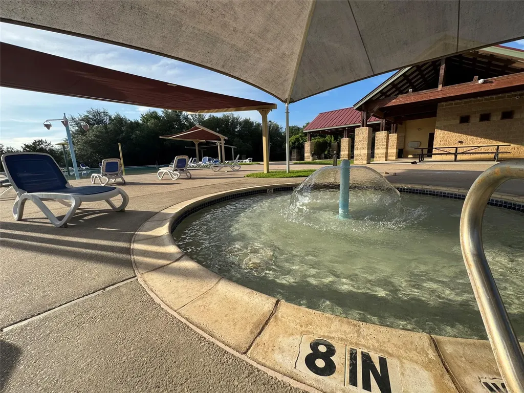 112 Eagle Owl Loop Leander TX 78641