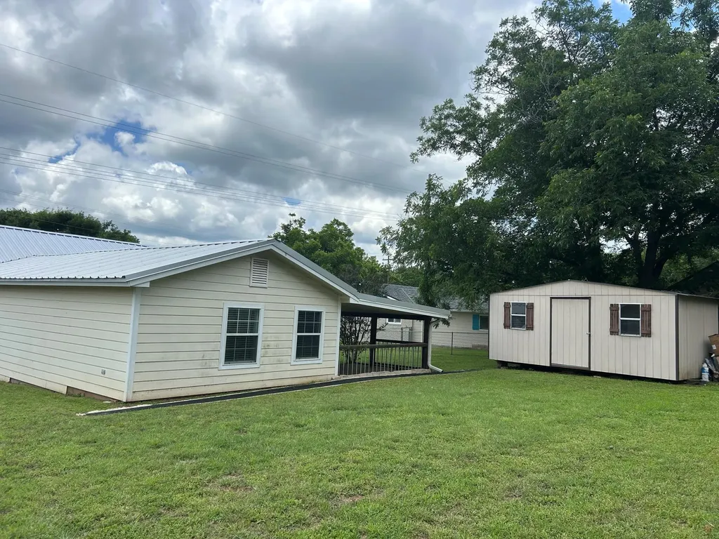 1207 Ash Drive Marble Falls TX 78654