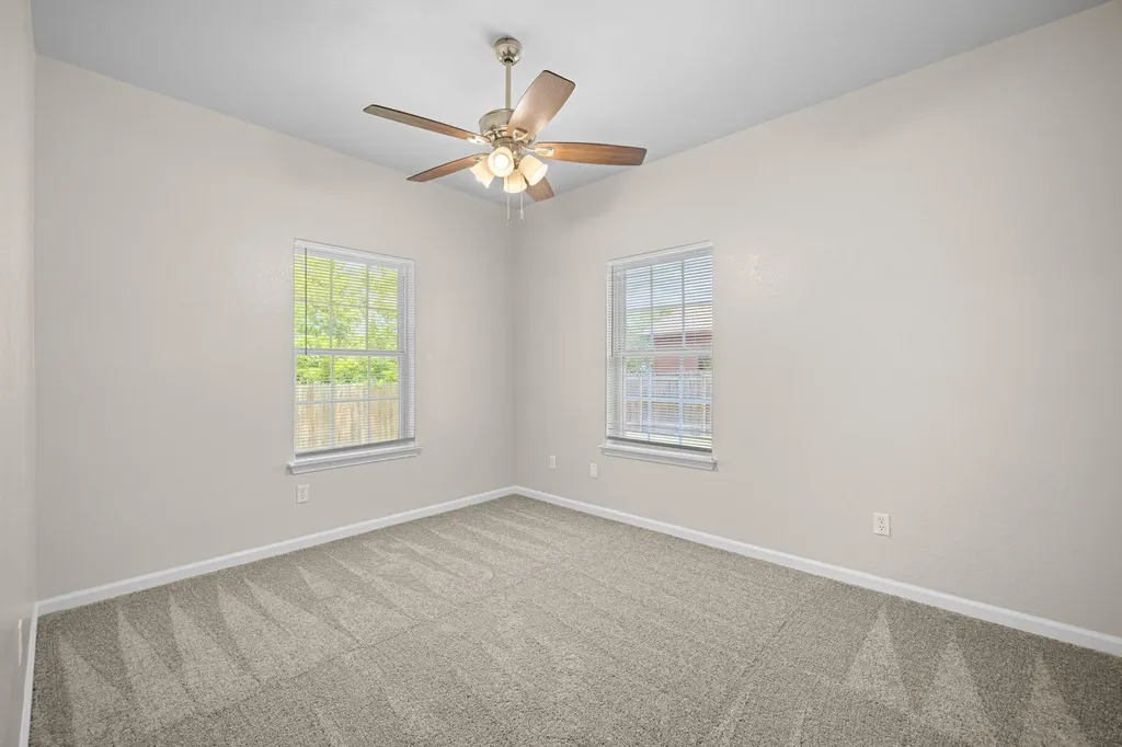 837 Eagles Way Leander TX 78641