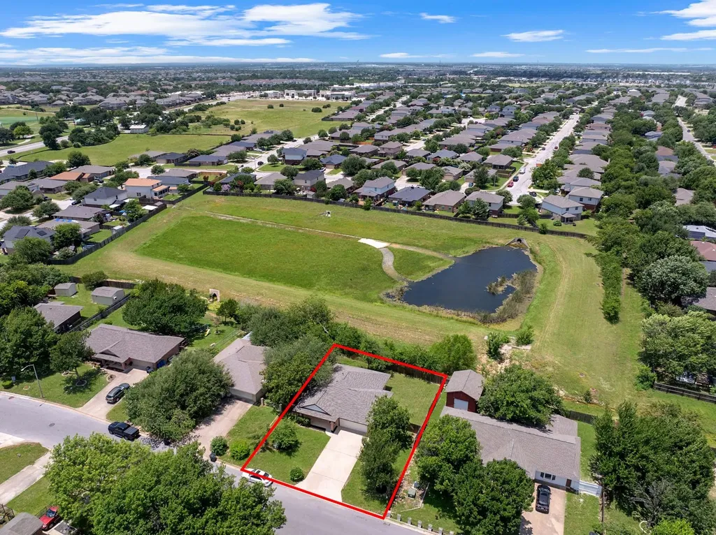 837 Eagles Way Leander TX 78641