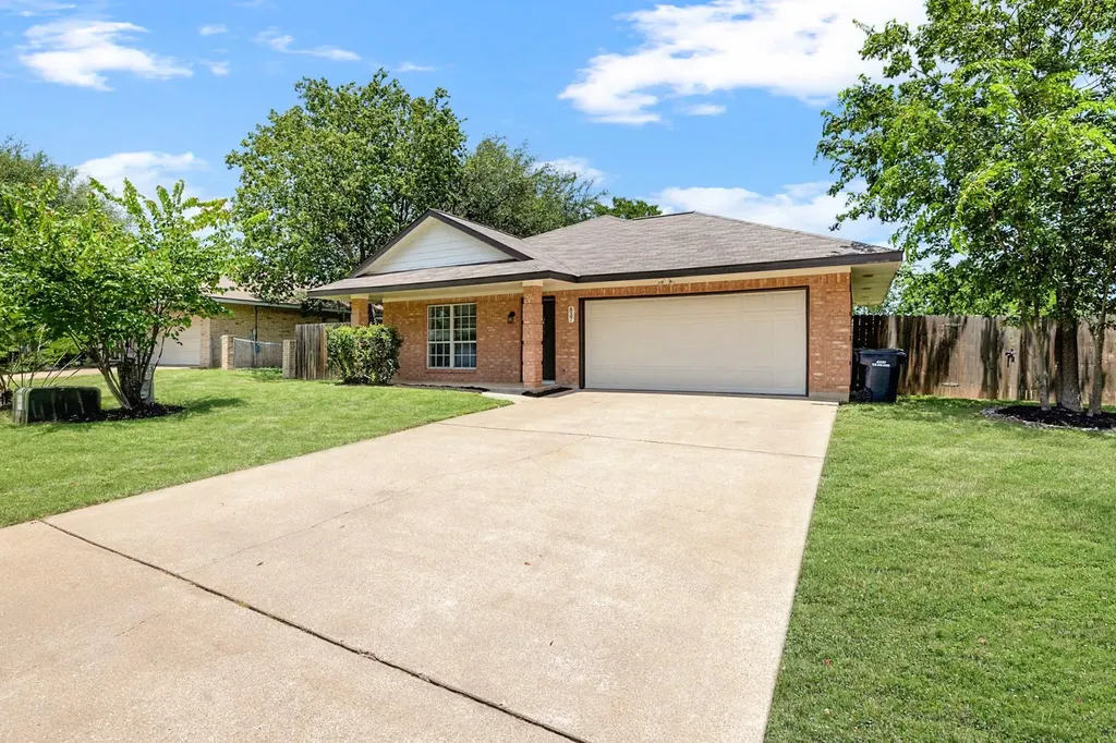 837 Eagles Way Leander TX 78641