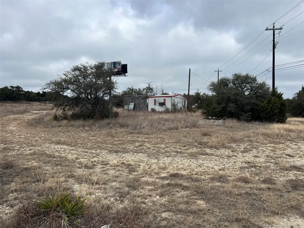 4 Anglin Lane Austin TX 78737