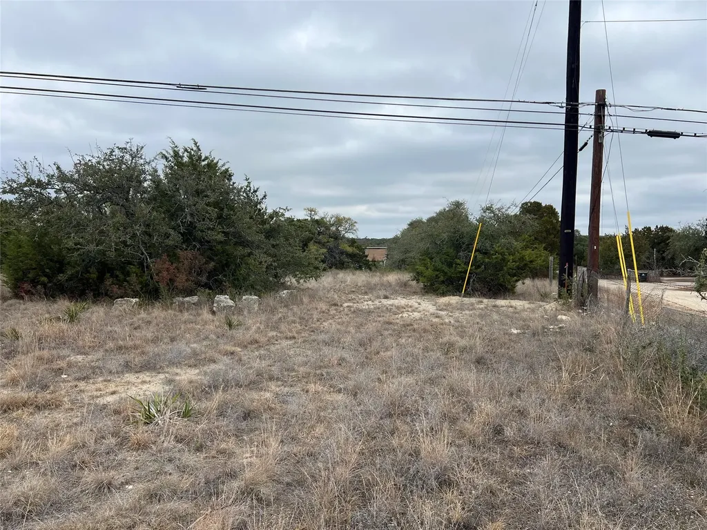 4 Anglin Lane Austin TX 78737
