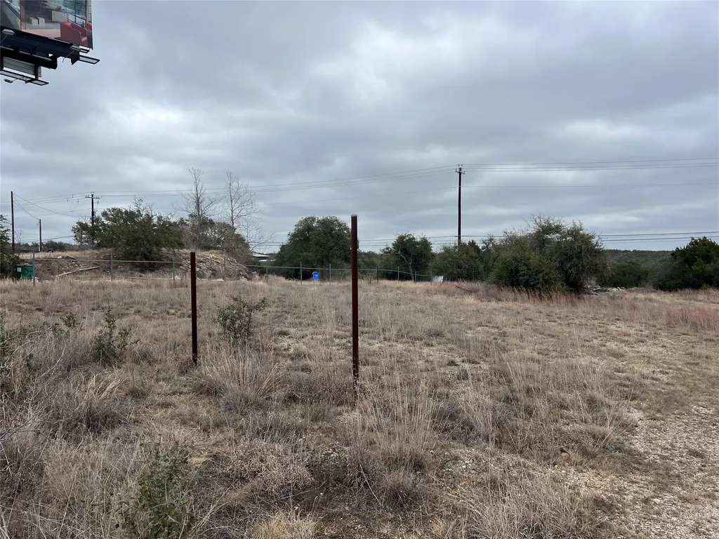 4 Anglin Lane Austin TX 78737