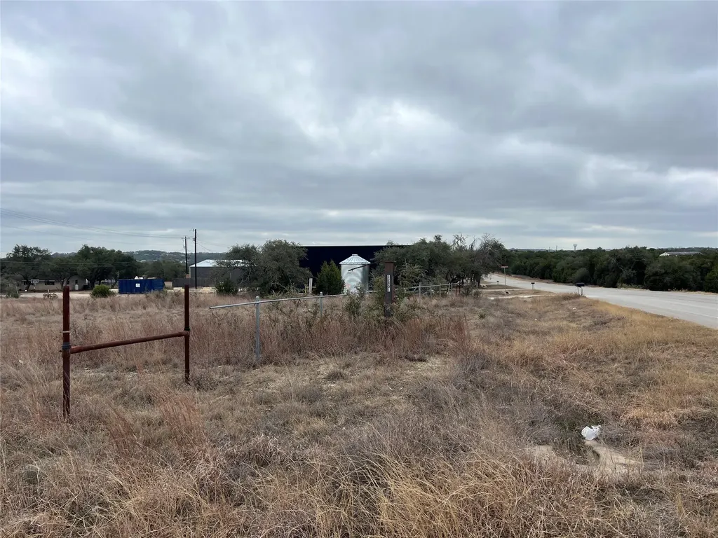 4 Anglin Lane Austin TX 78737