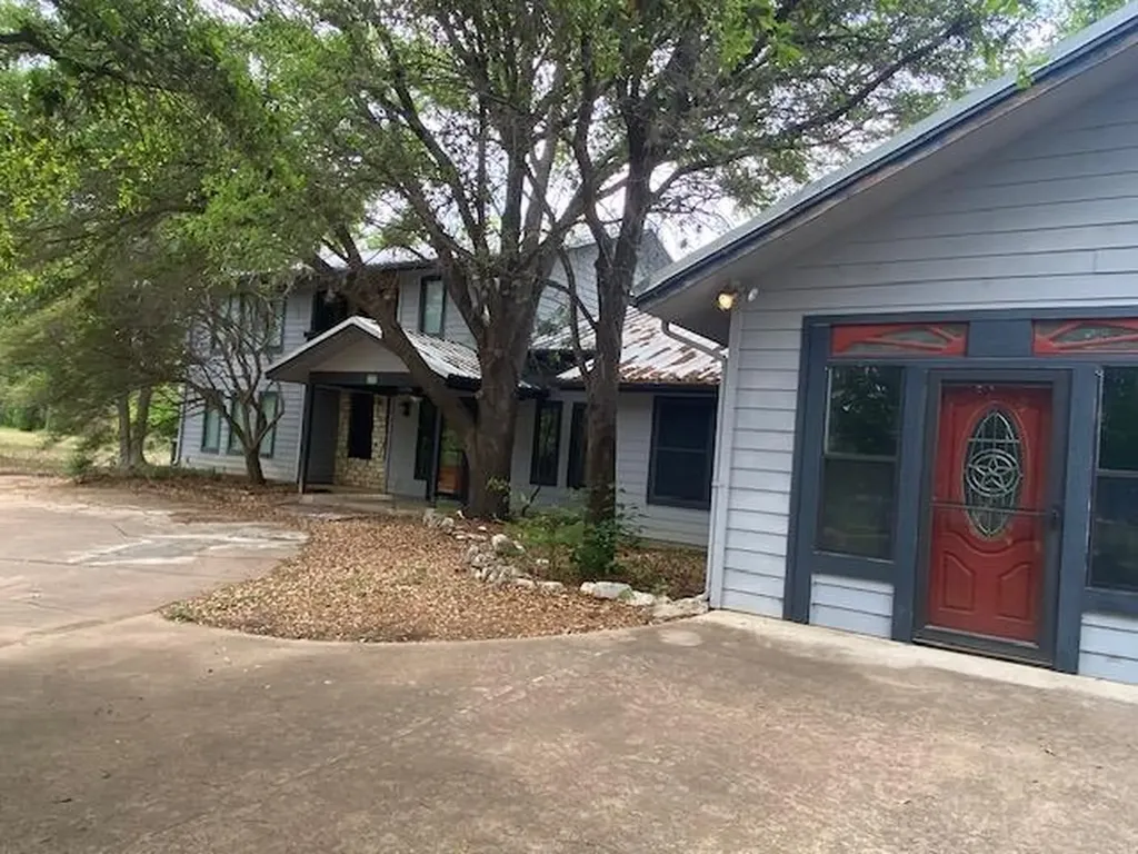522 Circle Drive Sunrise Beach TX 78643