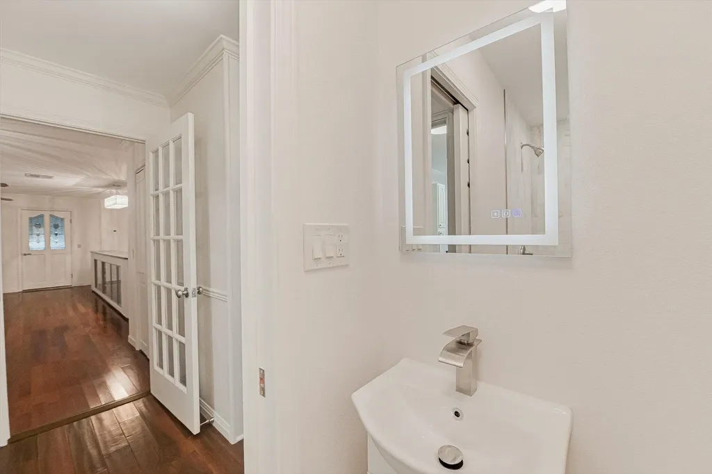 11906 Arch Hill Drive Austin TX 78750