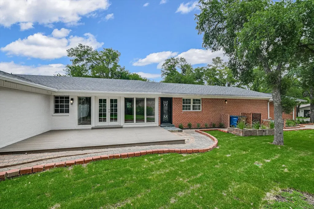11906 Arch Hill Drive Austin TX 78750
