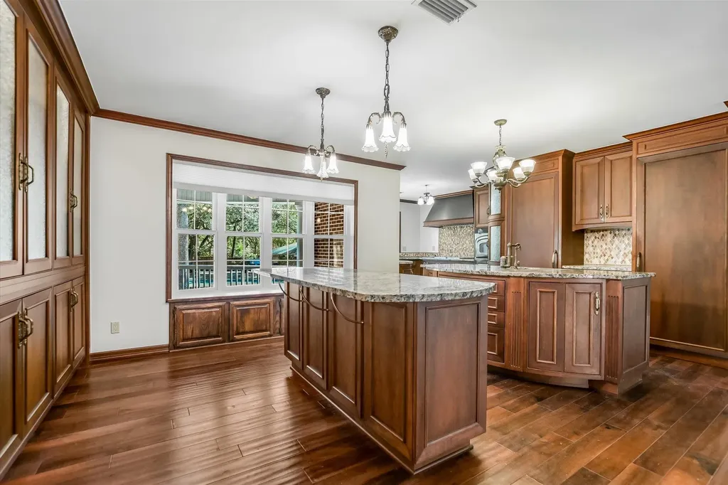 11906 Arch Hill Drive Austin TX 78750