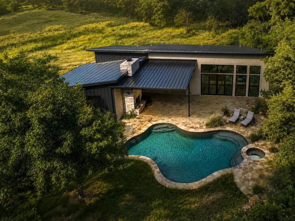 2181 County Road 481 Thrall TX 76578