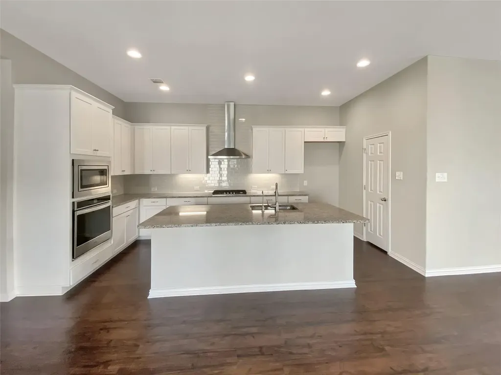 22621 Fountaingrass Lane Lago Vista TX 78645