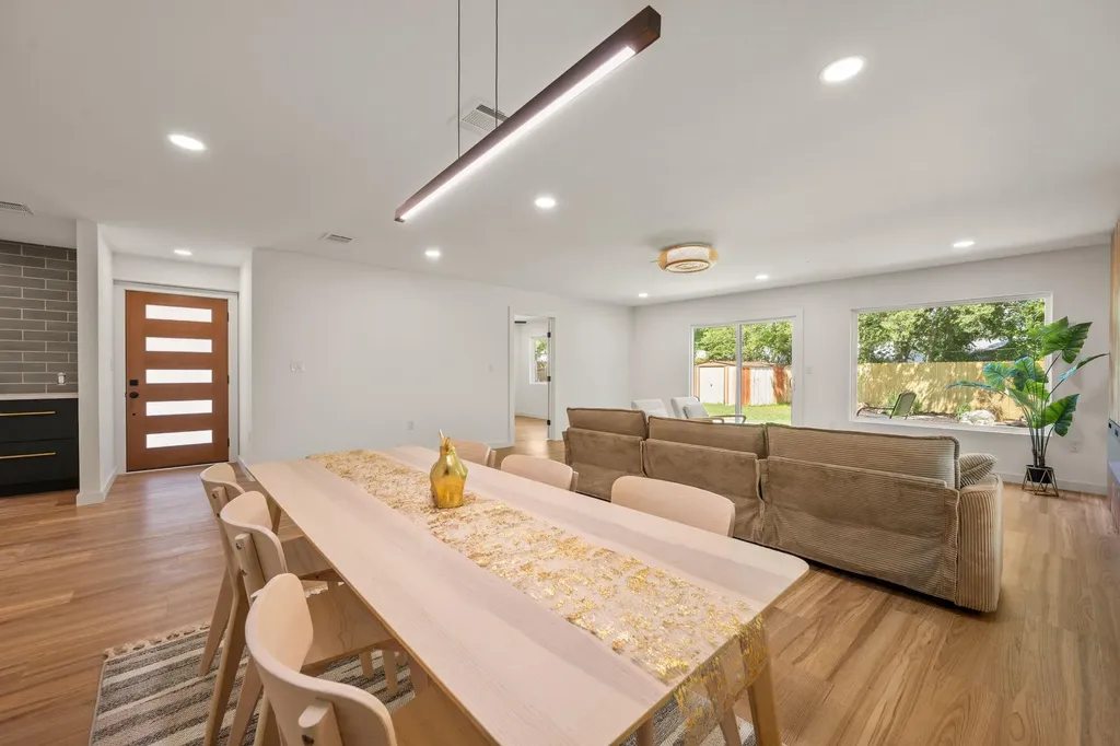 8411 Kimble Cove Austin TX 78757