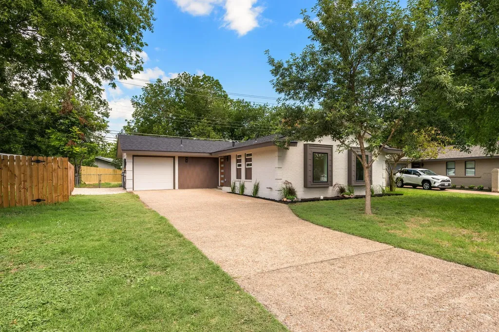 8411 Kimble Cove Austin TX 78757
