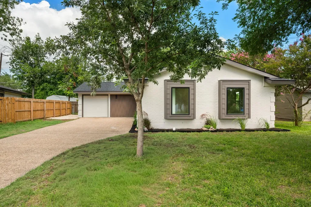 8411 Kimble Cove Austin TX 78757