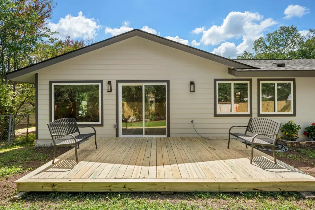 8411 Kimble Cove Austin TX 78757