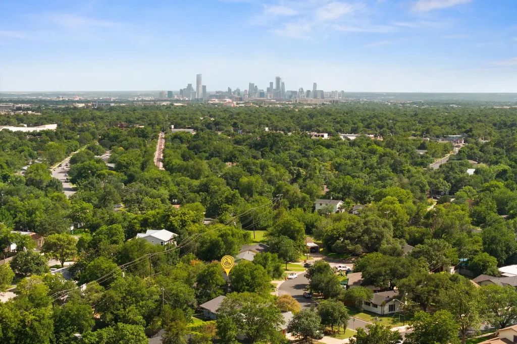 8411 Kimble Cove Austin TX 78757