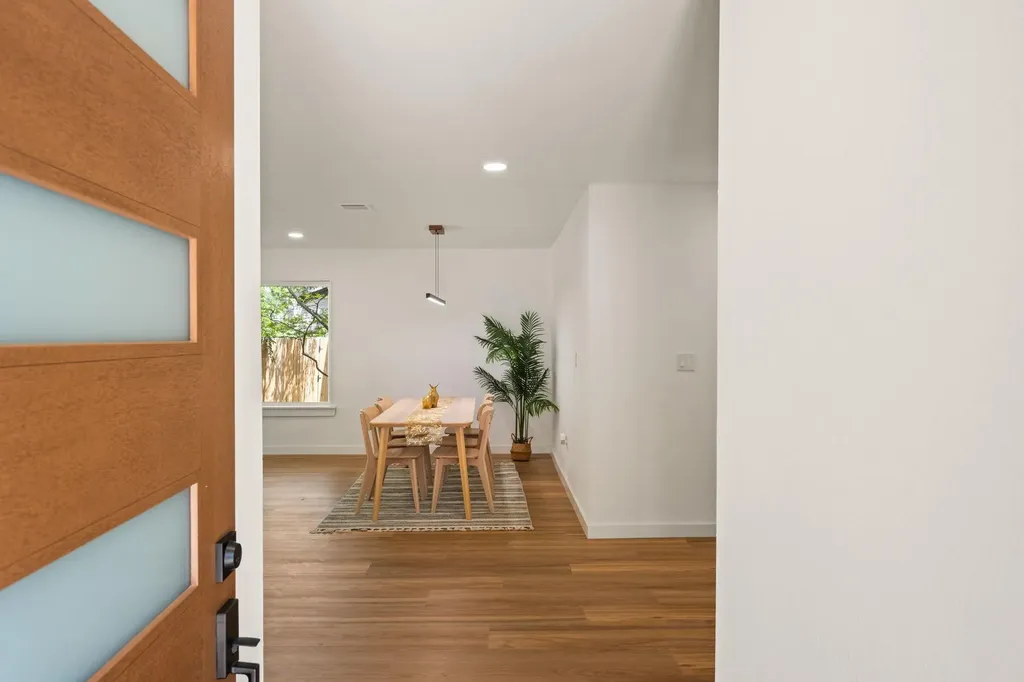 8411 Kimble Cove Austin TX 78757