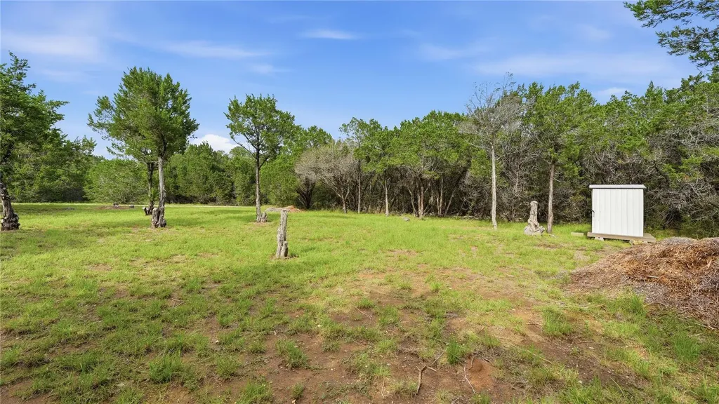 30 Meadow Oak Court Wimberley TX 78676