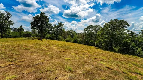 1470 22 Hills Road Gause TX 77857