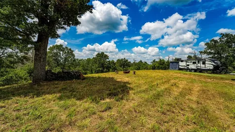 1470 22 Hills Road Gause TX 77857