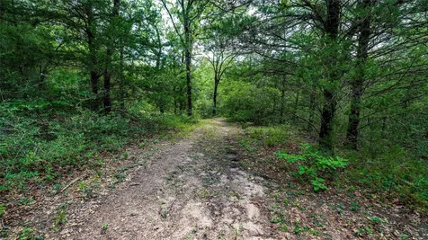 1470 22 Hills Road Gause TX 77857