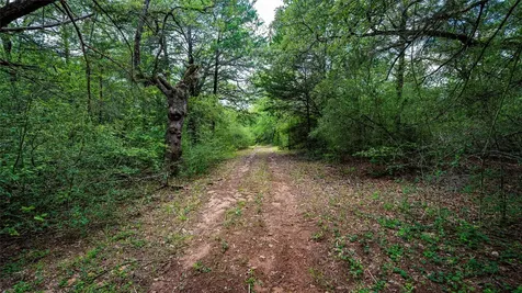 1470 22 Hills Road Gause TX 77857