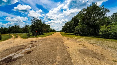 1470 22 Hills Road Gause TX 77857