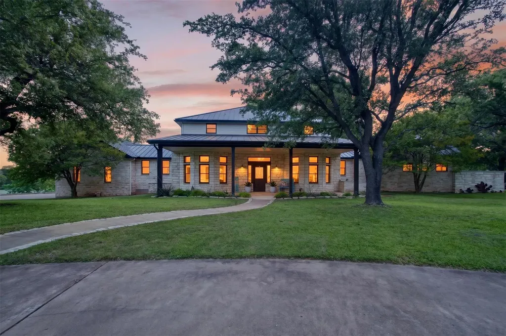 237 Waters Edge Burnet TX 78611