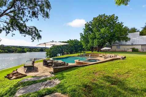 237 Waters Edge Burnet TX 78611