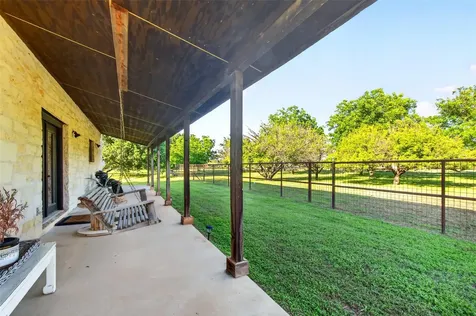 237 Waters Edge Burnet TX 78611