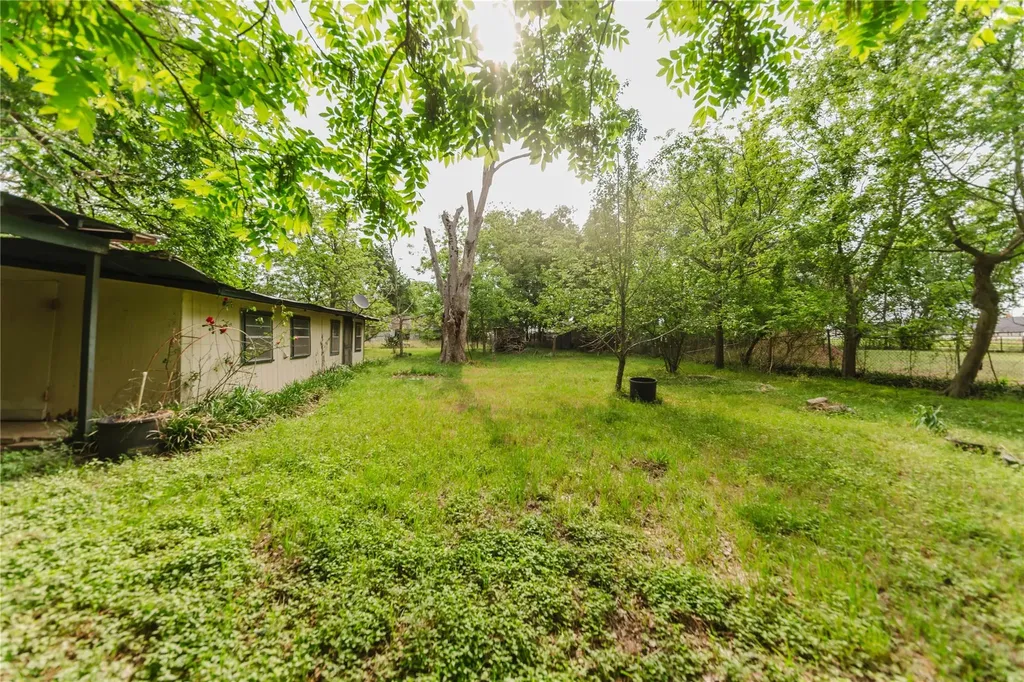 262 Highway 95 S Smithville TX 78957