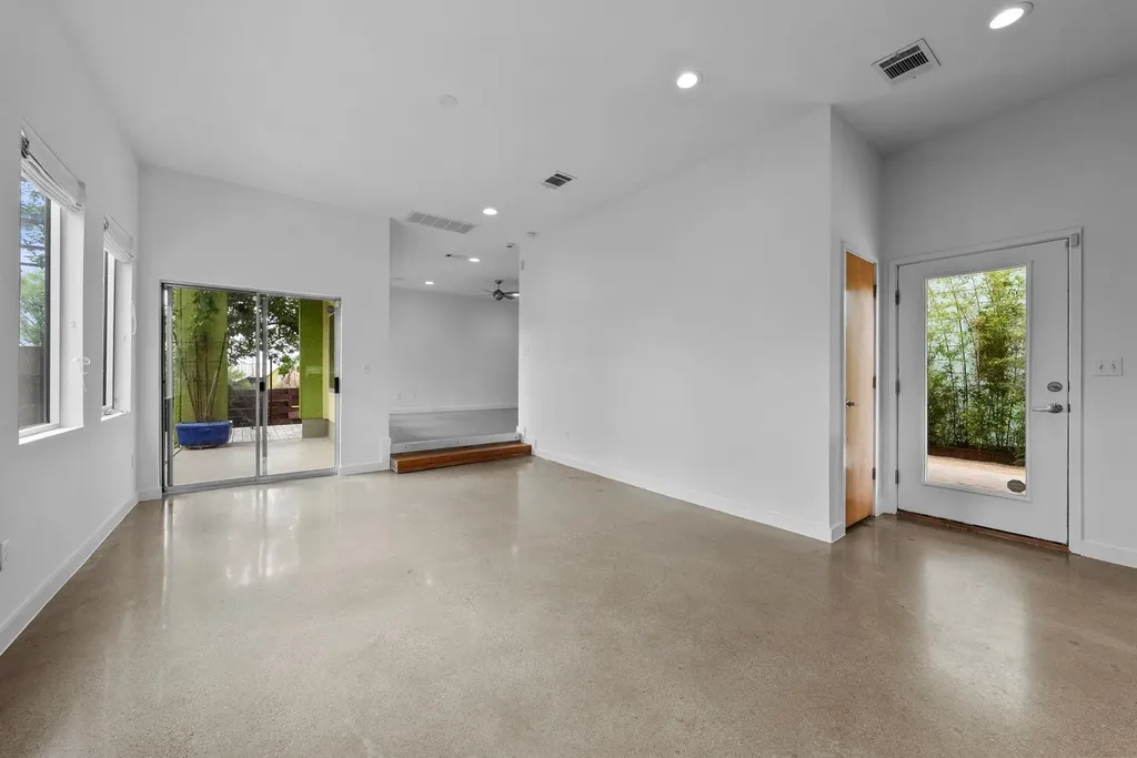 7404 Ava Lane Austin TX 78724