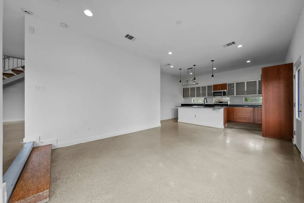 7404 Ava Lane Austin TX 78724