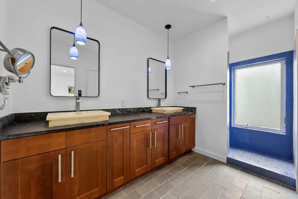 7404 Ava Lane Austin TX 78724