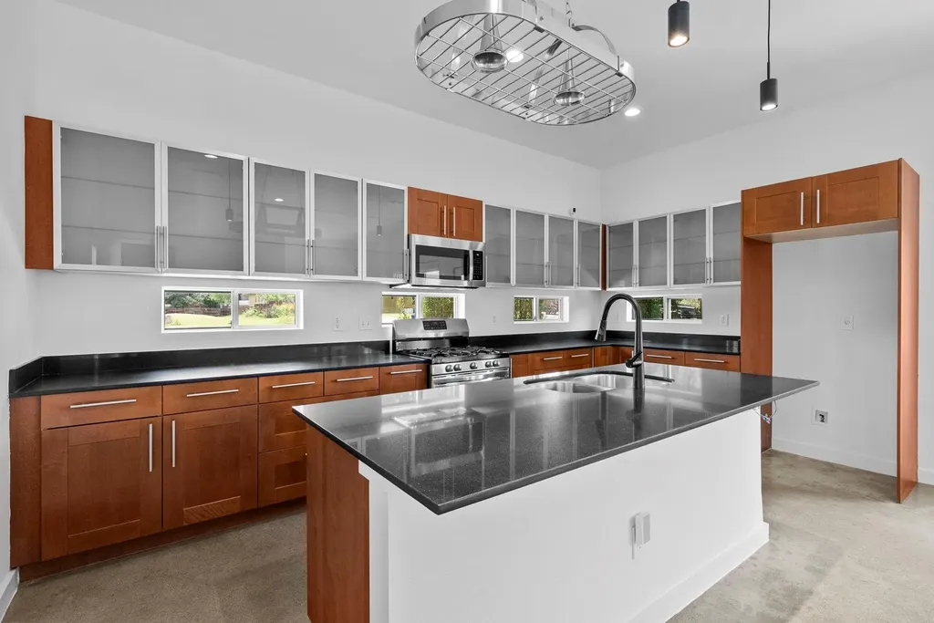 7404 Ava Lane Austin TX 78724