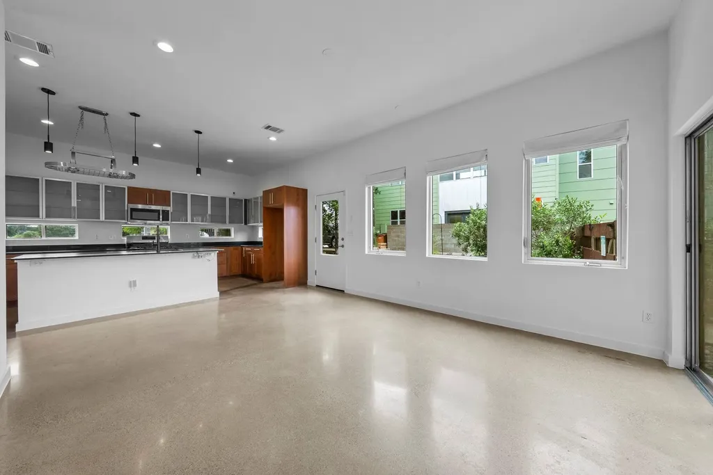 7404 Ava Lane Austin TX 78724