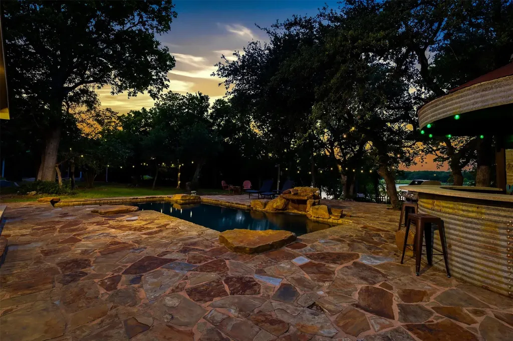 142 Woodland Trail Leander TX 78641