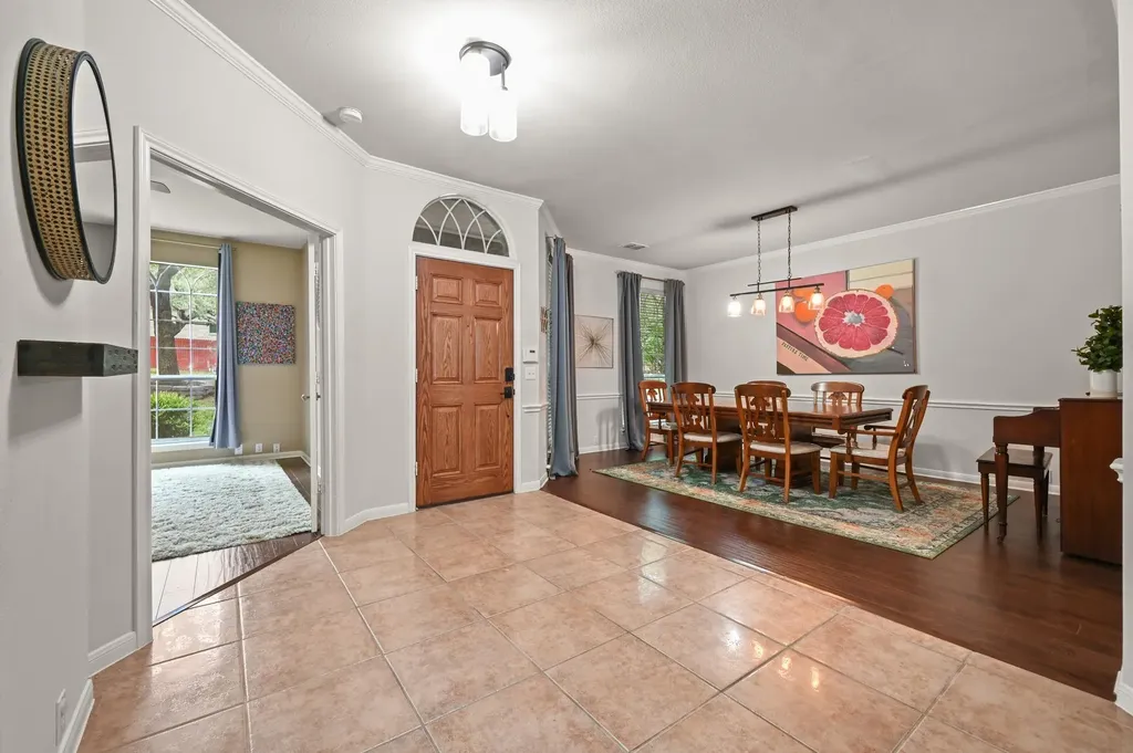 10512 Thoroughbred Drive Austin TX 78748