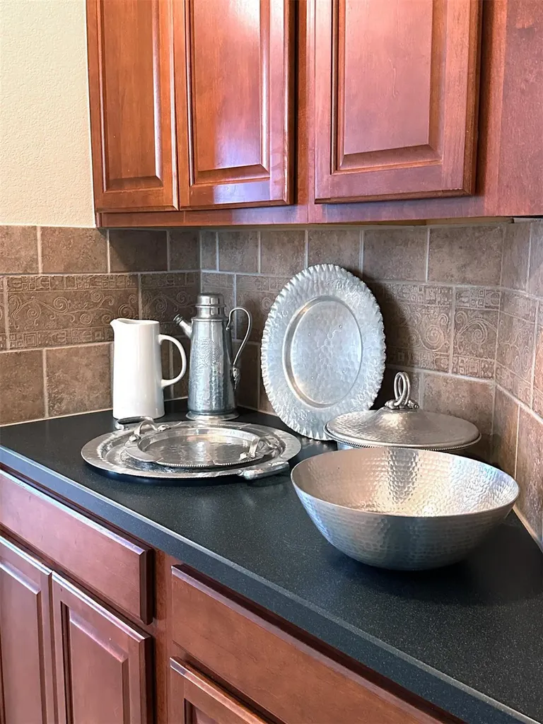 10512 Thoroughbred Drive Austin TX 78748