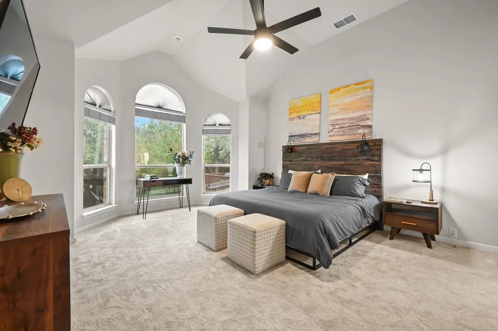 10512 Thoroughbred Drive Austin TX 78748