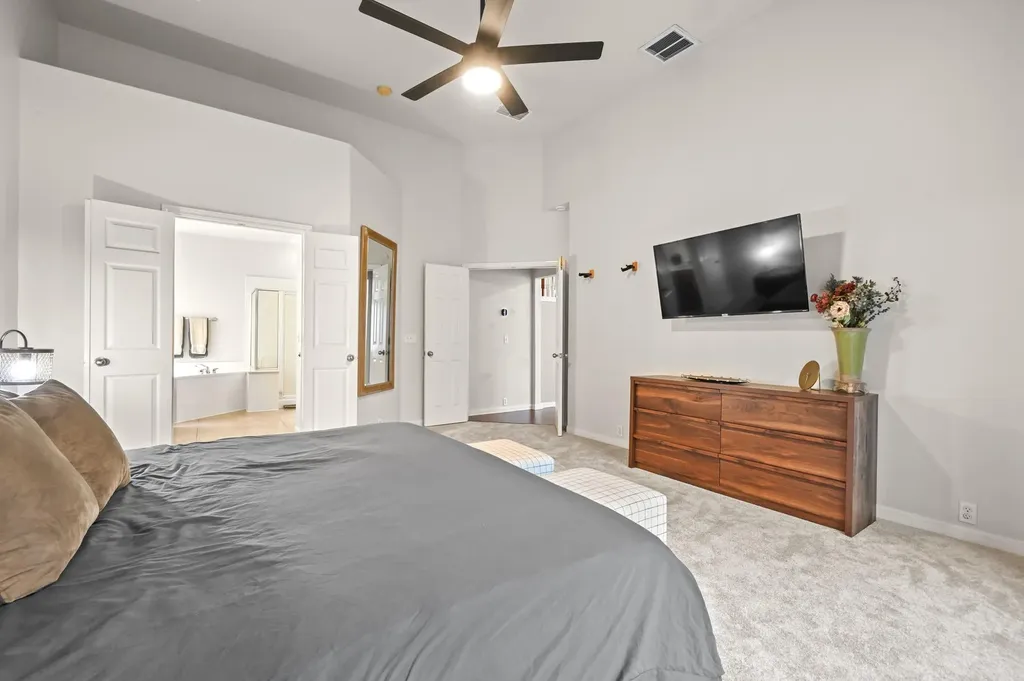 10512 Thoroughbred Drive Austin TX 78748