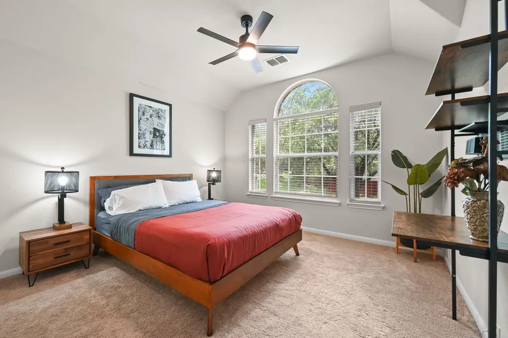 10512 Thoroughbred Drive Austin TX 78748