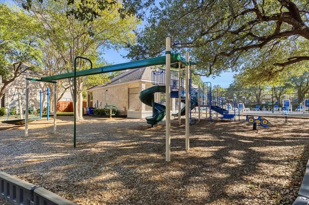 10512 Thoroughbred Drive Austin TX 78748