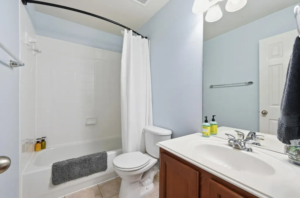10512 Thoroughbred Drive Austin TX 78748