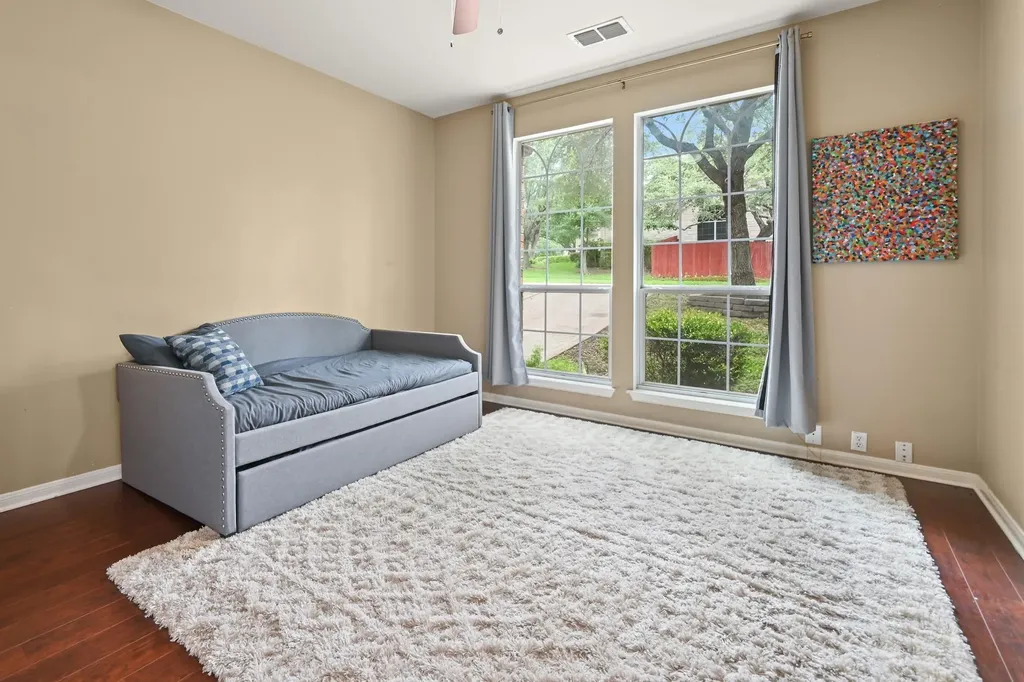 10512 Thoroughbred Drive Austin TX 78748