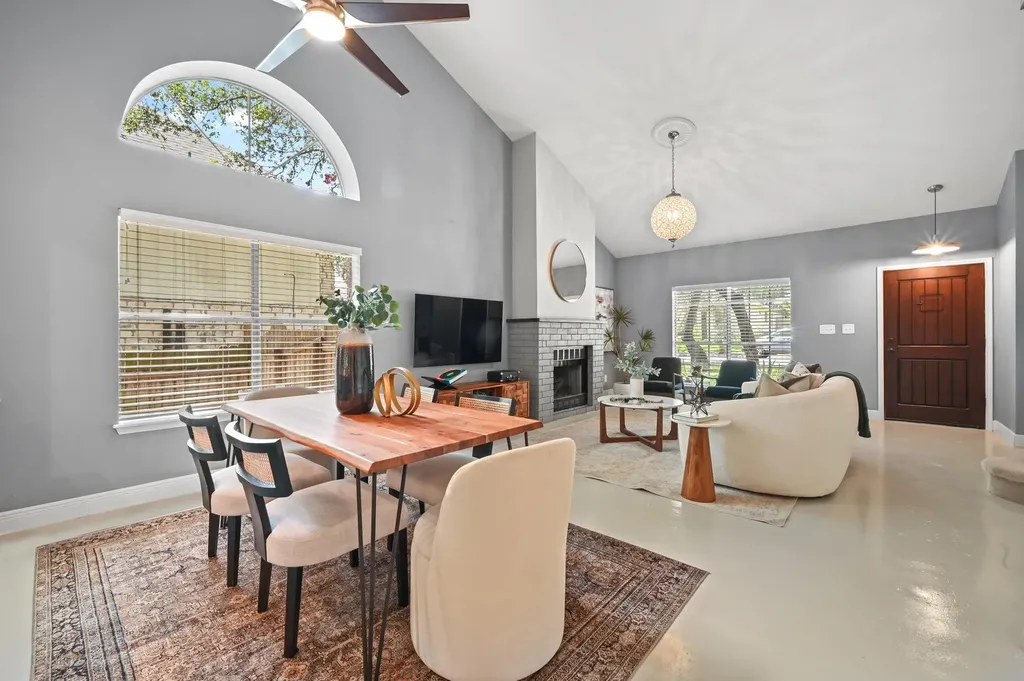 708 Shade Tree Drive Austin TX 78748