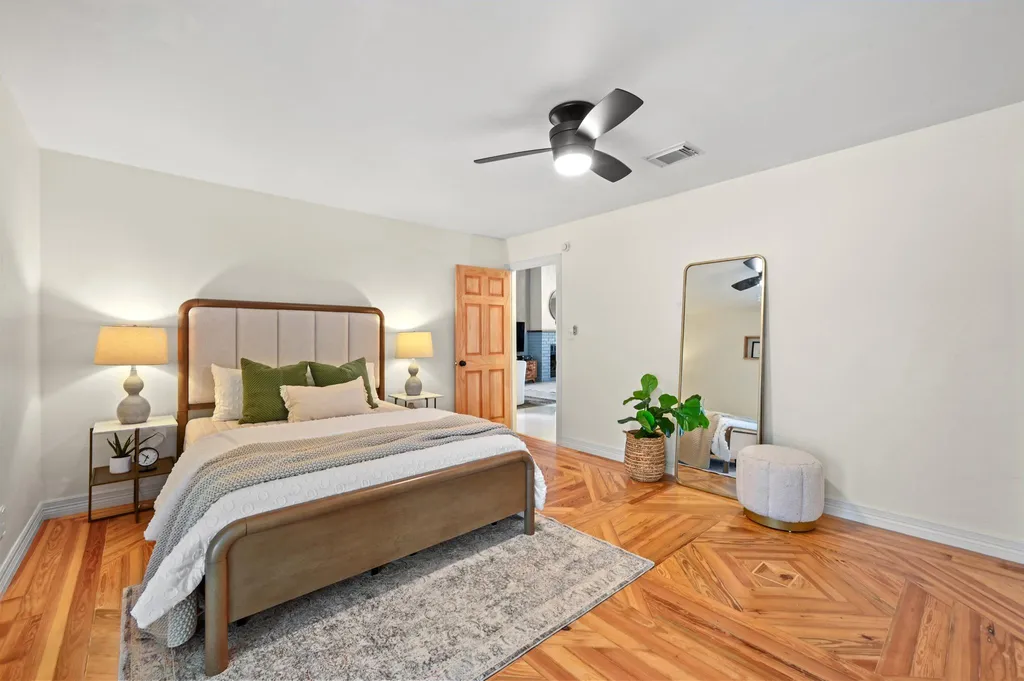 708 Shade Tree Drive Austin TX 78748